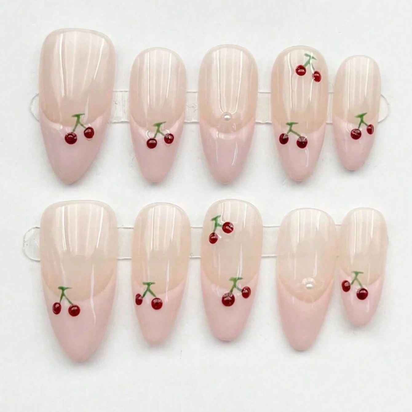 Nail Art Pink - 10 Stück mittelgroße, mandelförmige, hautfarbene, handbemalte