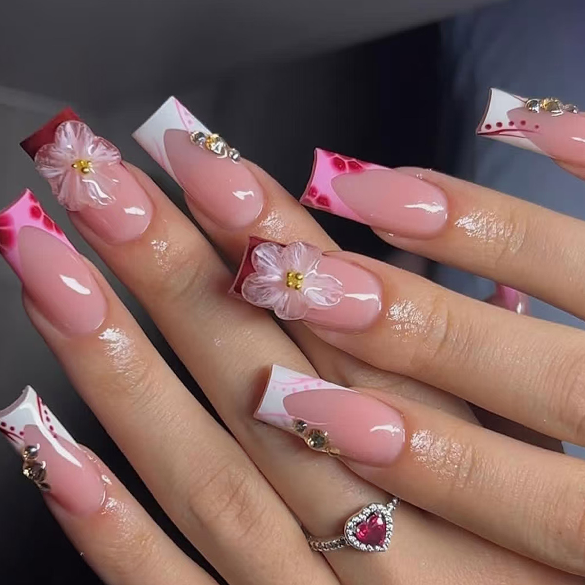24 Stück tragbare quadratische – Nail Art Aesthetic Bewertung und Preis